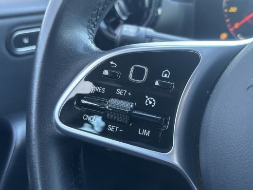 Mercedes-Benz A-Klasse 160 Business Solution | Mbux | Stoelverwarming | Parkeercamera | Lane Assist ActivLease financial lease