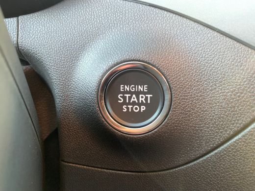 Opel Crossland 1.2 Turbo Ultimate Airco | Alcantara | Camera | Cruise Control | Keyless | LED | Navi | PDC V&A |... ActivLease financial lease