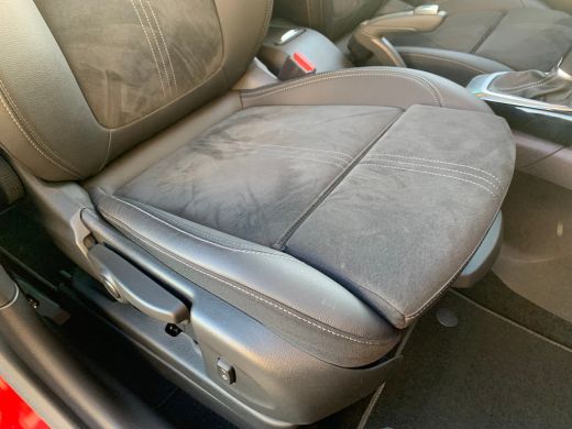 Opel Crossland 1.2 Turbo Ultimate Airco | Alcantara | Camera | Cruise Control | Keyless | LED | Navi | PDC V&A |... ActivLease financial lease