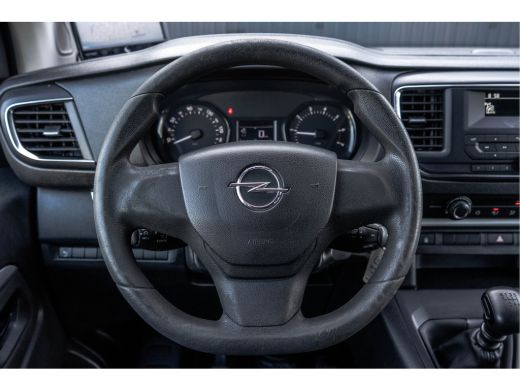 Opel Vivaro 2.0 L3H1 | 5-Zits | Camera | Cruise | Airco | Trekhaak | Stoelhoezen! ActivLease financial lease