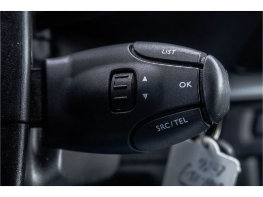 Opel Vivaro 2.0 L3H1 | 5-Zits | Camera | Cruise | Airco | Trekhaak | Stoelhoezen! ActivLease financial lease