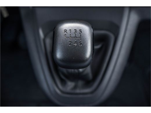 Opel Vivaro 2.0 L3H1 | 5-Zits | Camera | Cruise | Airco | Trekhaak | Stoelhoezen! ActivLease financial lease