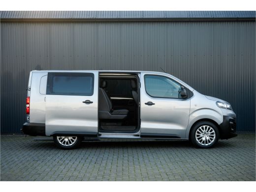 Opel Vivaro 2.0 L3H1 | 5-Zits | Camera | Cruise | Airco | Trekhaak | Stoelhoezen! ActivLease financial lease