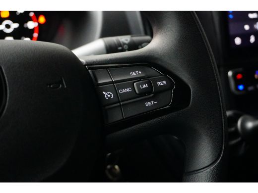 Peugeot Boxer L3H2 3.5T Heavy 2.2 BlueHDi 180PK Automaat | BPM VRIJ | Achteruitrijcamera | Airco (automatisch) ... ActivLease financial lease