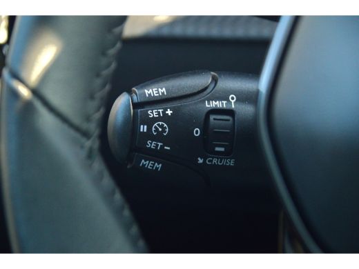 Peugeot e-208 EV Active Pack 50 kWh | Stoelverwarming | Cruise Control | Keyless Start | Apple Carplay / Androi... ActivLease financial lease