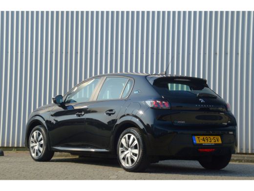 Peugeot e-208 EV Active Pack 50 kWh | Stoelverwarming | Cruise Control | Keyless Start | Apple Carplay / Androi... ActivLease financial lease