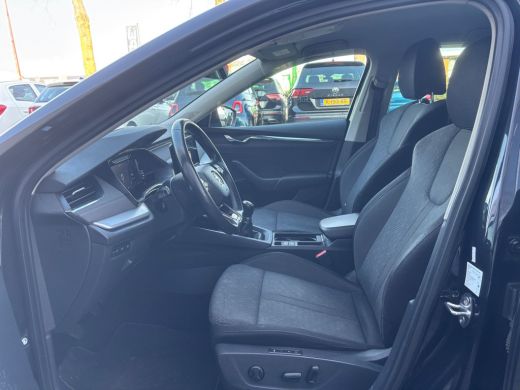 Skoda Octavia Combi 1.0 TSI Business Edition Plus | Memory Stoelen | Stuur Verwarming | Parkeer Sensoren ActivLease financial lease