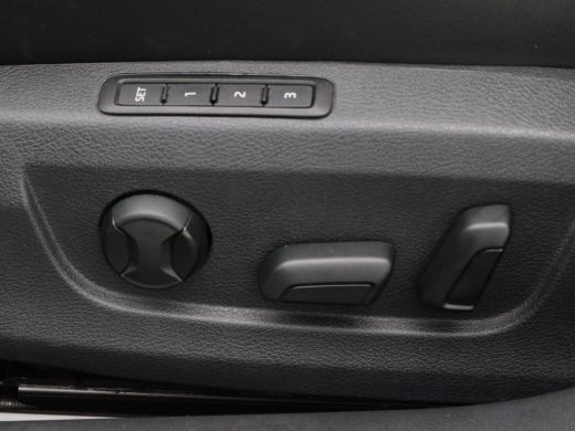 Skoda Superb Combi 1.4 TSi 218 Pk Automaat iV Sportline Business | Panoramadak | Adaptive Cruise | CarPlay | N... ActivLease financial lease