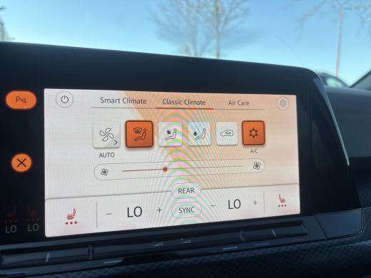 Volkswagen Golf 1.0 TSI Life Business | Sfeerverlichting |Suurverwarming | Adaptive Cruise | Stoelverwarming ActivLease financial lease