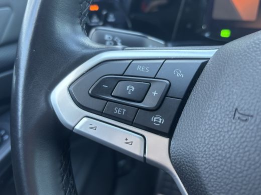 Volkswagen Golf 1.0 TSI Life Business | Sfeerverlichting |Suurverwarming | Adaptive Cruise | Stoelverwarming ActivLease financial lease