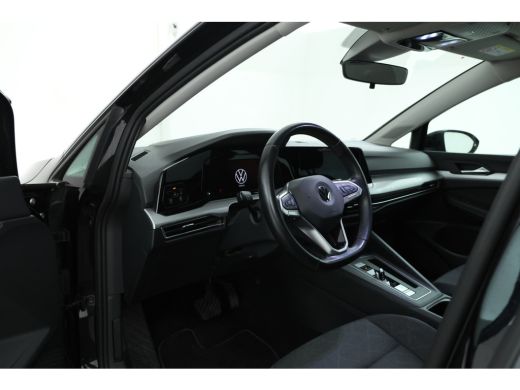 Volkswagen Golf 2.0 TDI Life Business Automaat, Navigatie, ActivLease financial lease