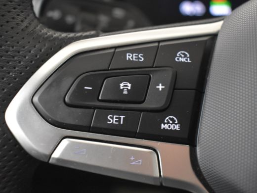 Volkswagen Passat Variant 1.5 eHybrid R-Line Business 204Pk DSG/AUTO | Head up Display | Trekhaak Elecktrisch | Mas... ActivLease financial lease