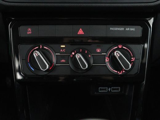 Volkswagen T-Cross 1.0 TSI Life | Carplay | Navigatie | Adaptive cruise | Dodehoek detectie | Airco | Bluetooth | Ge... ActivLease financial lease