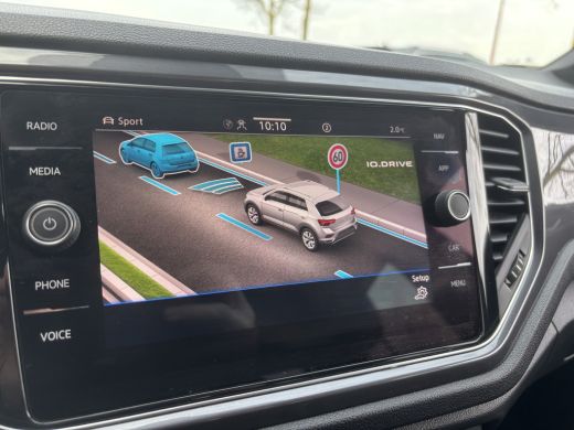 Volkswagen T-Roc 1.5 TSI Sport 2x R-Line | Parkeer Camera | Adaptieve Cruise | Navi ActivLease financial lease