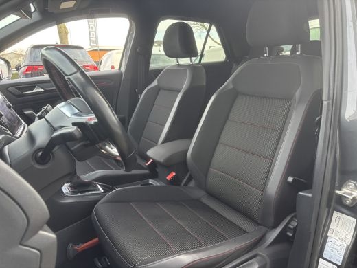 Volkswagen T-Roc 1.5 TSI Sport 2x R-Line | Parkeer Camera | Adaptieve Cruise | Navi ActivLease financial lease