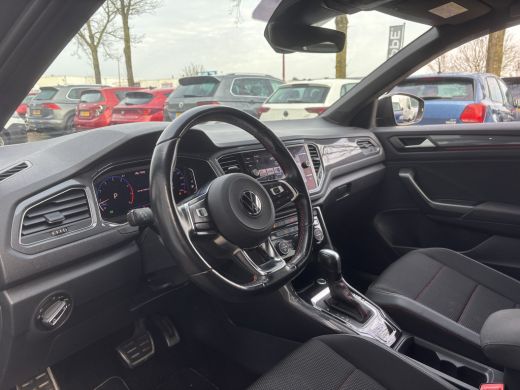 Volkswagen T-Roc 1.5 TSI Sport 2x R-Line | Parkeer Camera | Adaptieve Cruise | Navi ActivLease financial lease