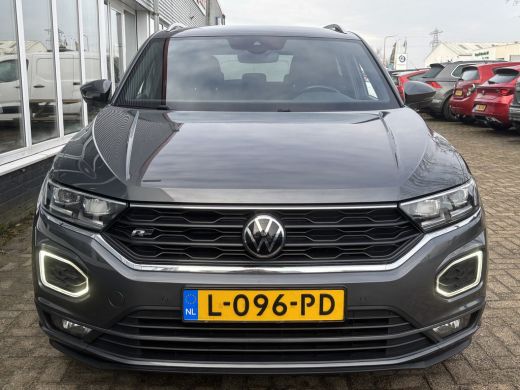 Volkswagen T-Roc 1.5 TSI Sport 2x R-Line | Parkeer Camera | Adaptieve Cruise | Navi ActivLease financial lease