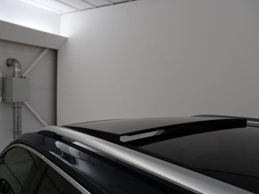 Volkswagen Tiguan 1.5 TSI Life Business | Panoramadak | Trekhaak | Camera | Virtual Cockpit | Park Assist | Adaptiv... ActivLease financial lease