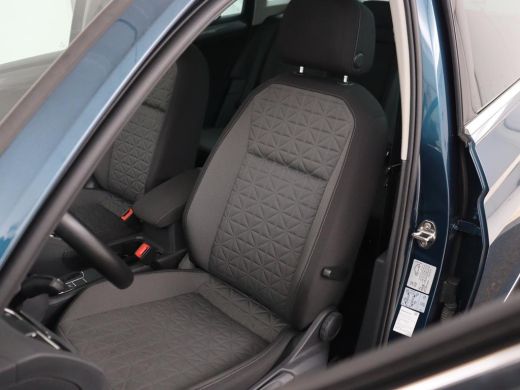 Volkswagen Tiguan 1.5 TSI Life Business | Panoramadak | Trekhaak | Camera | Virtual Cockpit | Park Assist | Adaptiv... ActivLease financial lease