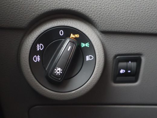 Volkswagen Transporter T6.1 2.0 TDI DUBBEL CABINE L2H1 + COMFORTSTOELEN | TREKHAAK | APPLE CARPLAY | CRUISE CONTROL ActivLease financial lease