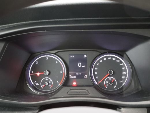 Volkswagen Transporter T6.1 2.0 TDI DUBBEL CABINE L2H1 + COMFORTSTOELEN | TREKHAAK | APPLE CARPLAY | CRUISE CONTROL ActivLease financial lease