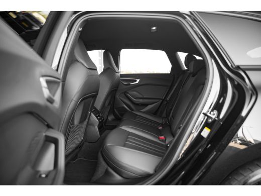 Audi A5 Avant 2.0 e-hybrid quattro S edition | Leder | 360 camera | Passenger Display | Stoelverwarming | ActivLease financial lease