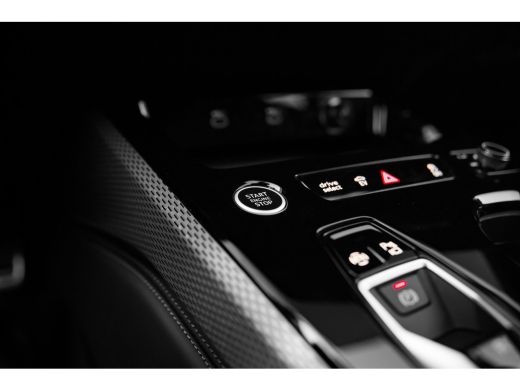 Audi A5 Avant 2.0 e-hybrid quattro S edition | Leder | 360 camera | Passenger Display | Stoelverwarming | ActivLease financial lease