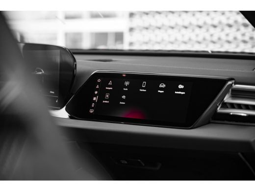 Audi A6 Avant 2.0 TFSI e-hybrid quattro 270 kW edition one B&O Premium 3D | Trekhaak | HUD | OLED | Tech ... ActivLease financial lease