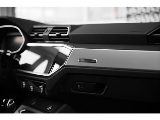 Audi Q3 35 TFSI Pro Line Trekhaak | Stoelverwarming | Parkeersensoren voor + achter | ActivLease financial lease