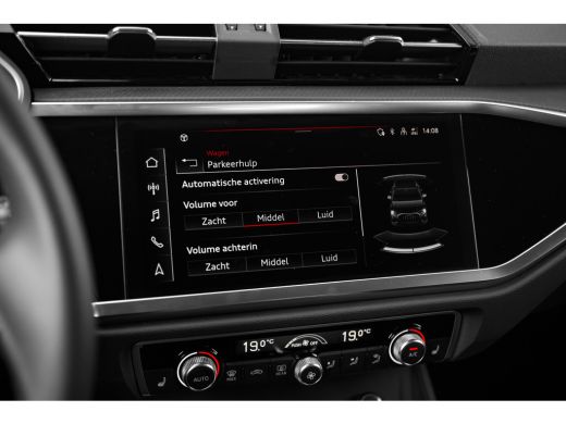 Audi Q3 35 TFSI Pro Line Trekhaak | Stoelverwarming | Parkeersensoren voor + achter | ActivLease financial lease