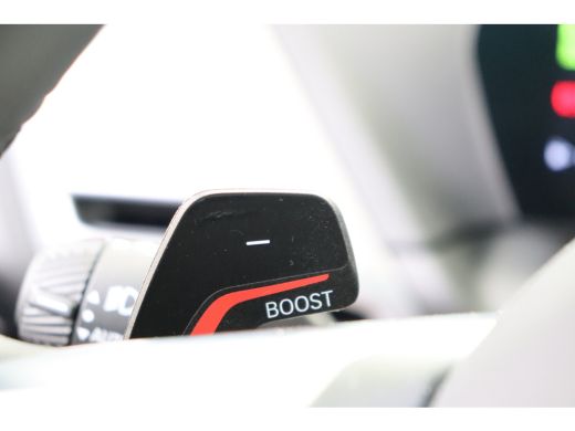 BMW 1 Serie 120 M Sport Automaat / Panoramadak / Trekhaak / Sportstoelen / Achteruitrijcamera / M Adaptief on... ActivLease financial lease