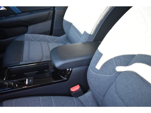 Citroën &euml;-C4 Feel Pack 50 kWh | Navigatie | Achteruitrijcamera | Climate Control | Armsteun | Full-LED | Deale... ActivLease financial lease