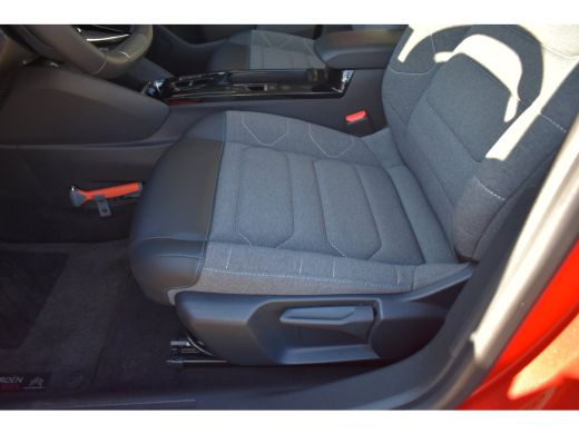 Citroën &euml;-C4 Feel Pack 50 kWh | Navigatie | Achteruitrijcamera | Climate Control | Armsteun | Full-LED | Deale... ActivLease financial lease