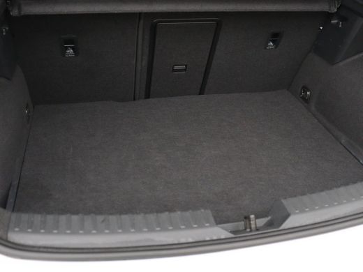 CUPRA Leon 1.5 e-Hybrid Business | Stoelverwarming | Adaptive cruise | Camera | Carplay | Memory | Half lede... ActivLease financial lease