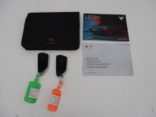 CUPRA Leon 1.5 e-Hybrid Business | Stoelverwarming | Adaptive cruise | Camera | Carplay | Memory | Half lede... ActivLease financial lease