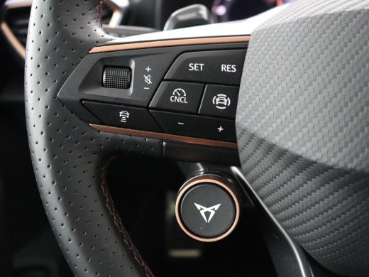 CUPRA Leon 1.5 e-Hybrid Business | Stoelverwarming | Adaptive cruise | Camera | Carplay | Memory | Half lede... ActivLease financial lease