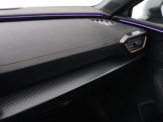 CUPRA Leon 1.5 e-Hybrid Business | Stoelverwarming | Adaptive cruise | Camera | Carplay | Memory | Half lede... ActivLease financial lease