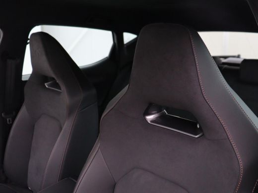 CUPRA Leon 1.5 e-Hybrid Business | Stoelverwarming | Adaptive cruise | Camera | Carplay | Memory | Half lede... ActivLease financial lease