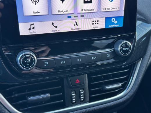 Ford Fiesta 1.0 100 PK ST-Line | ADAPTIEVE CRUISE CONTROL| STUUR, STOEL EN VOORRUITVERWARMING| B&O SOUND| CAM... ActivLease financial lease