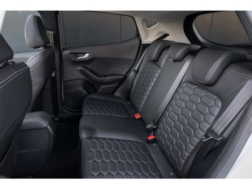 Ford Fiesta 1.0 EcoBoost Vignale | Automaat | 100% Dealer o.h. | Panoramadak | Full LED | Winter-pack | Camer... ActivLease financial lease