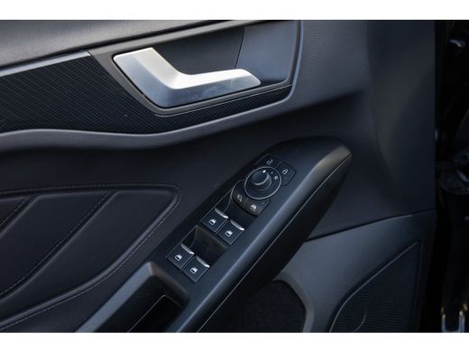 Ford Focus 1.0 EcoBoost Hybrid ST Line | 155pk! | Stoel/stuur/voorruit verwarming | Apple Carplay/Android Au... ActivLease financial lease