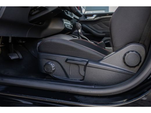 Ford Focus 1.0 EcoBoost Hybrid ST Line | 155pk! | Stoel/stuur/voorruit verwarming | Apple Carplay/Android Au... ActivLease financial lease