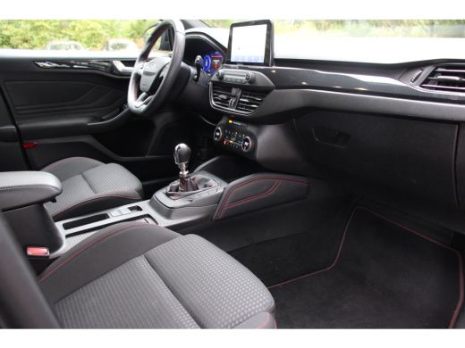 Ford Focus Wagon 1.0 Hybrid ST-Line X | Camera | Stoelverwarming | Apple Carplay | Navigatie | Cruise Contro... ActivLease financial lease