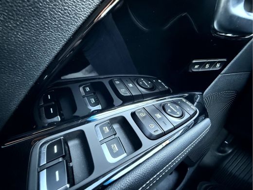 Kia e-Niro ExecutiveLine 64 kWh App Connect, Leer, Camera, Stoel/Stuur Verwarming ActivLease financial lease