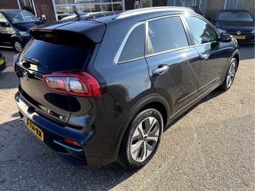 Kia e-Niro ExecutiveLine 64 kWh App Connect, Leer, Camera, Stoel/Stuur Verwarming ActivLease financial lease