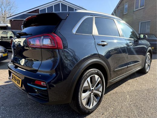 Kia e-Niro ExecutiveLine 64 kWh App Connect, Leer, Camera, Stoel/Stuur Verwarming ActivLease financial lease