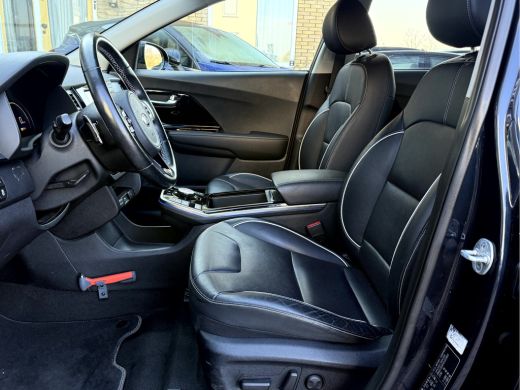 Kia e-Niro ExecutiveLine 64 kWh App Connect, Leer, Camera, Stoel/Stuur Verwarming ActivLease financial lease