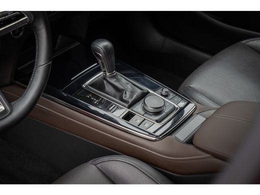 Mazda CX-30 2.0 e-SkyActiv-X M Hybrid Luxury | Trekhaak | Adap. Cruise | Stoel/Stuurverw. | Camera | | Achter... ActivLease financial lease