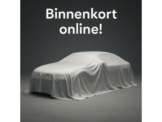 Mercedes-Benz A-Klasse 180 AMG Line | Pano | Sfeer | Stoelverw. | Camera | Trekhaak Electrisch |