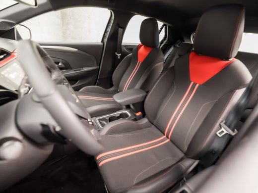 Opel Corsa 1.2 GS Line 131Pk Automaat (VIRTUAL COCKPIT, BLACK SPORT, APPLE CARPLAY, GROOT NAVI, 360 CAMERA, ... ActivLease financial lease